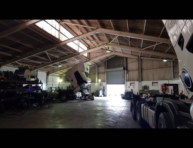 803M² FACTORY TO LET IN STIKLAND INDUSTRIAL